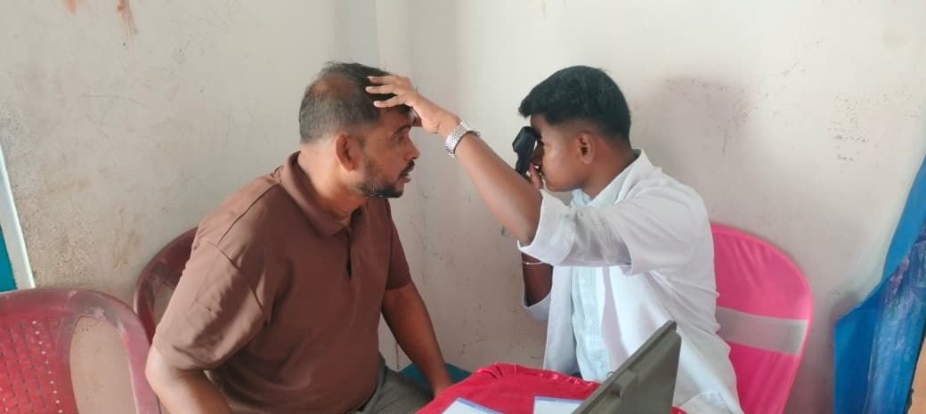 🏥 নবারুণ সংঘের বিনামূল্যে চোখ পরীক্ষা
