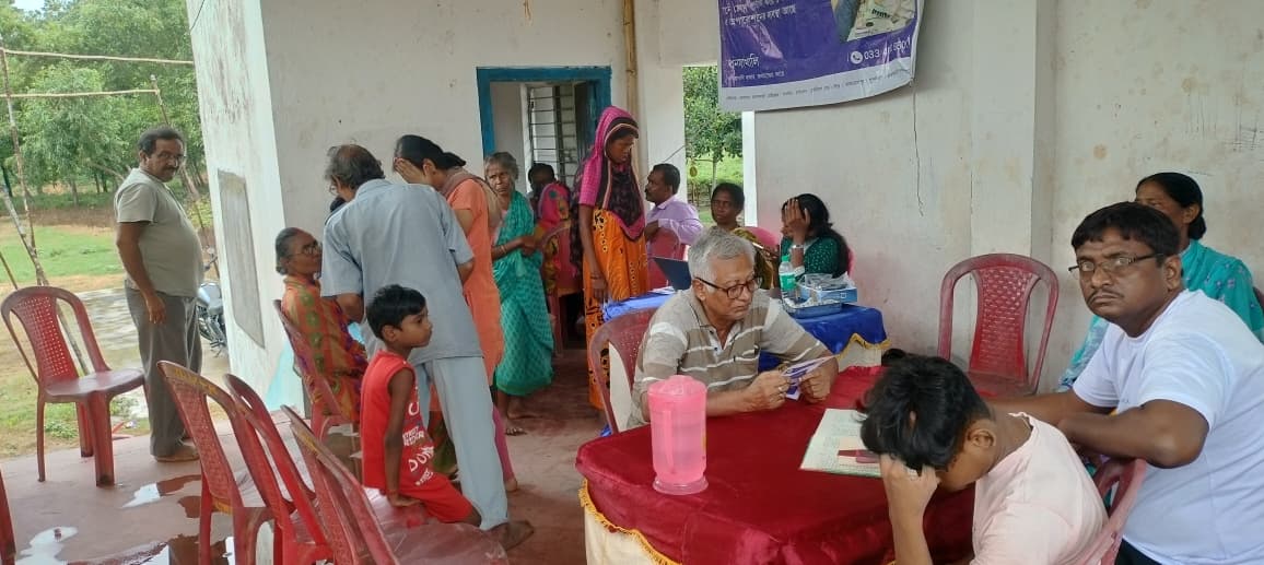 🏥 নবারুণ সংঘের বিনামূল্যে চোখ পরীক্ষা
